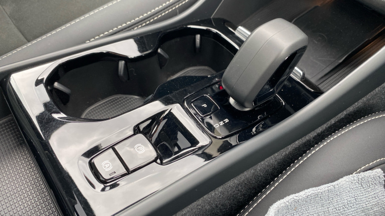 Volvo Xc40 1.5 T5 Recharge PHEV Ultimate Dark 5dr Auto Estate